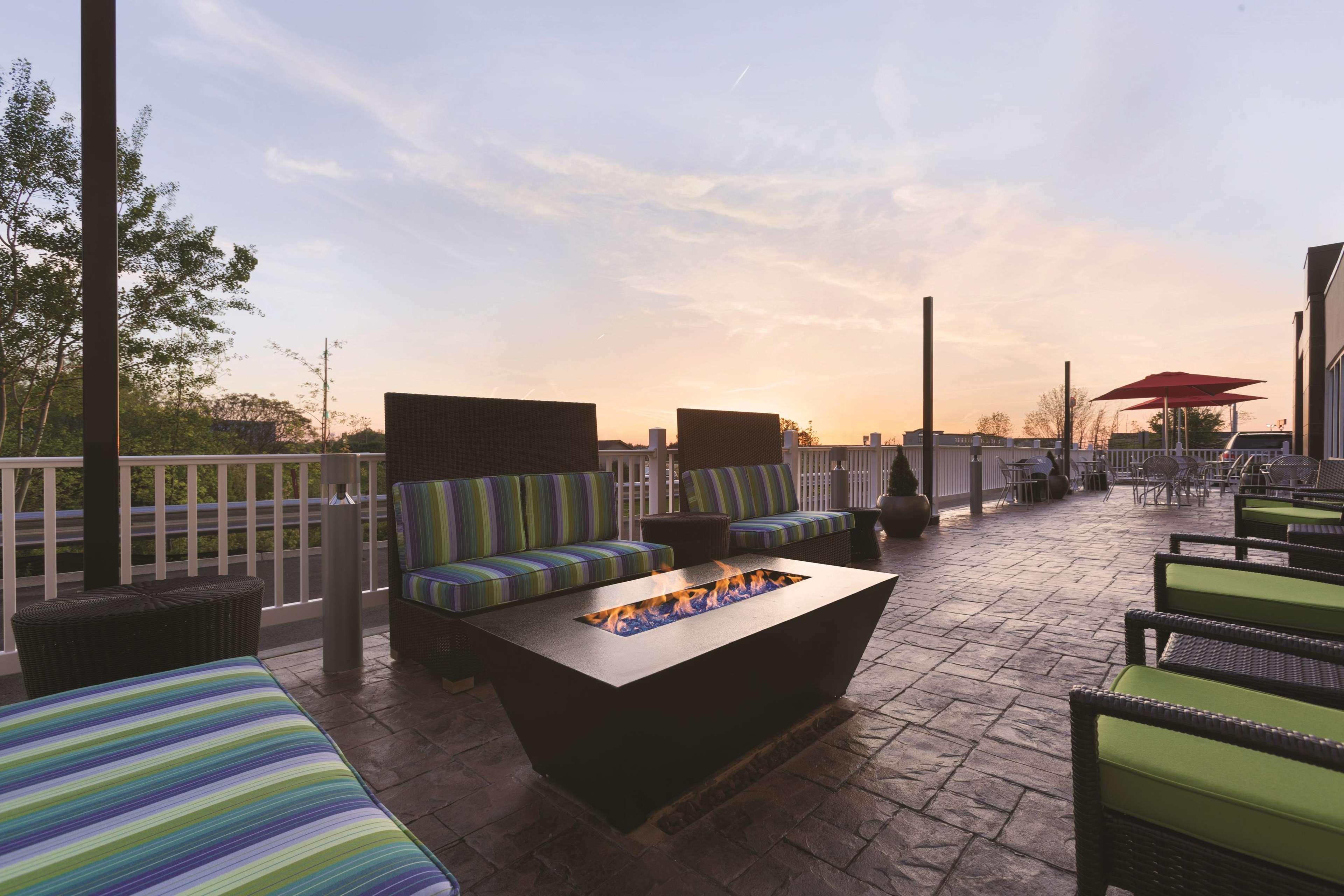 Home2 By Hilton Erie 3*