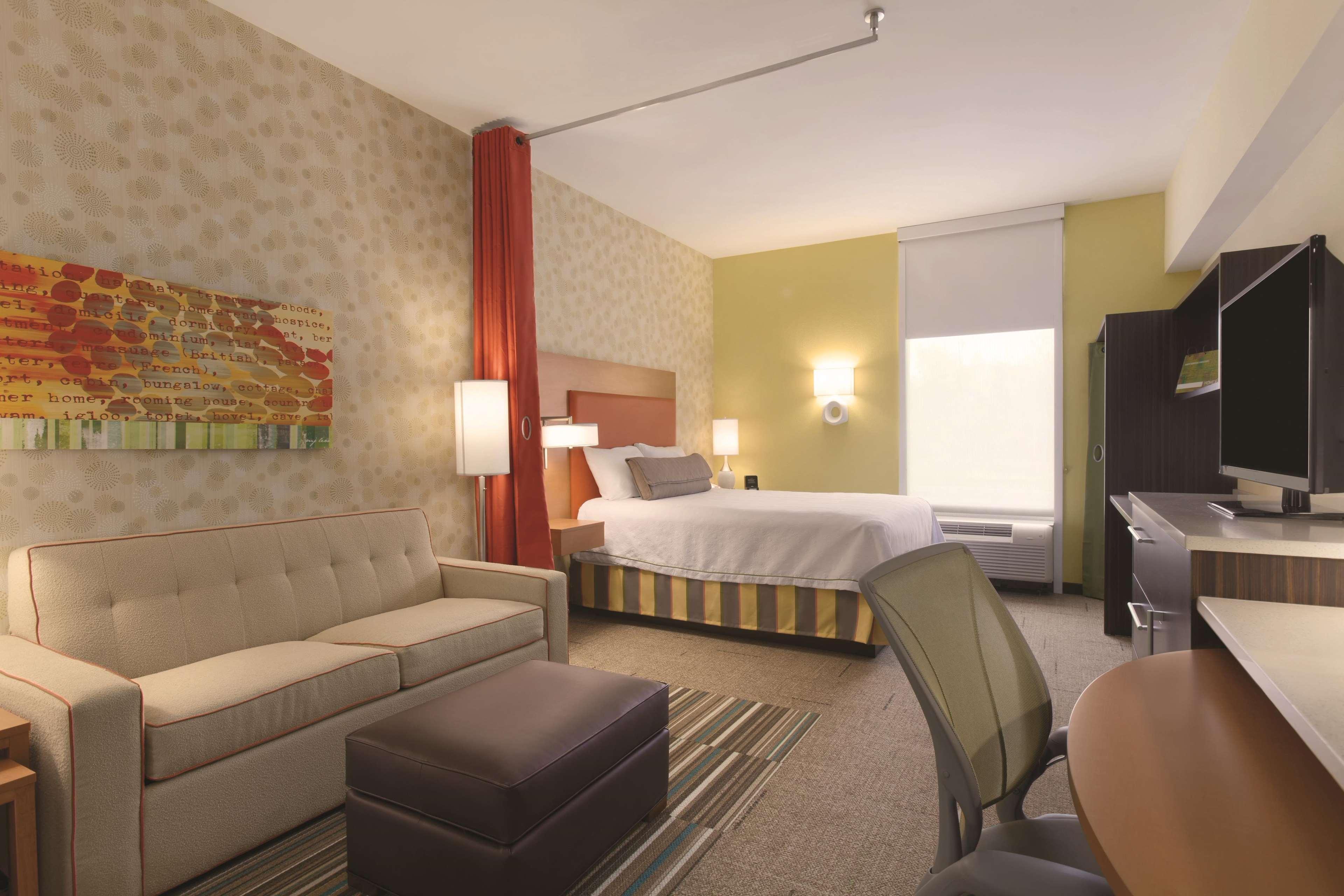 Home2 By Hilton Erie Hotel